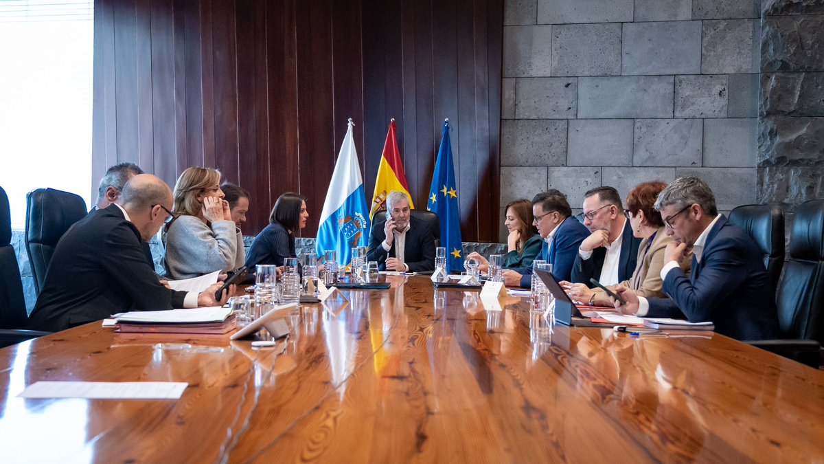 Cumplimos nuestro compromiso de redactar un Decreto Canarias que garantice el cumplimiento de los compromisos del Gobierno de España con nuestra tierra. Confío en que el Estado no ponga excusas para negociar medidas que son vitales para el avance de estas islas