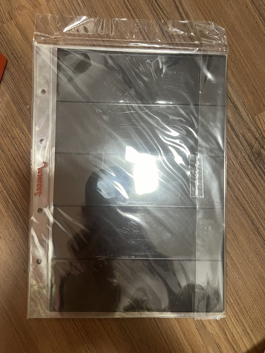 memyminek's tweet photo. @Koriva_th เราปล่อยทั้งเล่ม+แถมฟรีรีฟิลได้ด้วยเลยค่ะ สนใจขอดูรูปเพิ่มเติมได้นะคะ https://t.co/bejhVPreYD