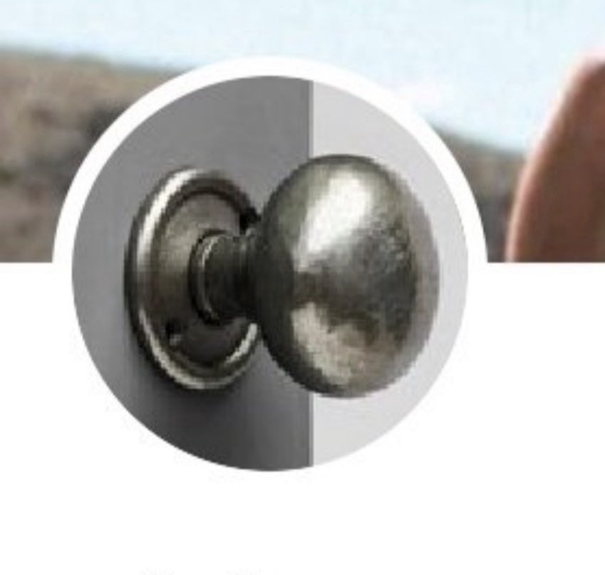 _livgreenwood's tweet image. This happened a year ago today &amp;amp; 
I still think it’s one of the funniest things Vicky’s ever done on here…😂😂

The creativity in that doorknob profile picture was second to none😂👏🏻

‘🌵#jokes’