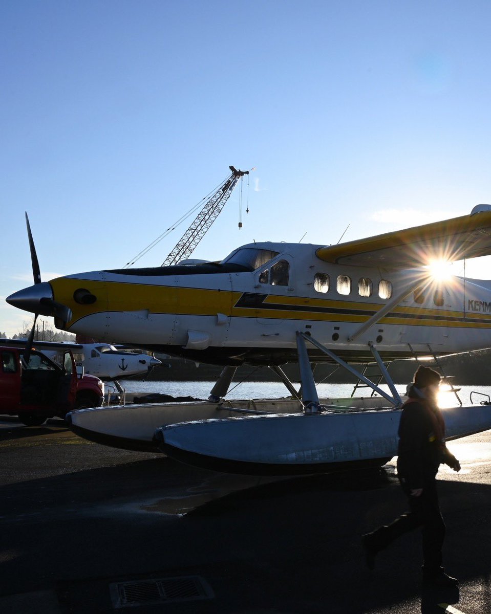 Looking forward to more of these crisp and clear sunny mornings this week.

#kenmoreair #seattle #seaplane #seattle #dehavilland