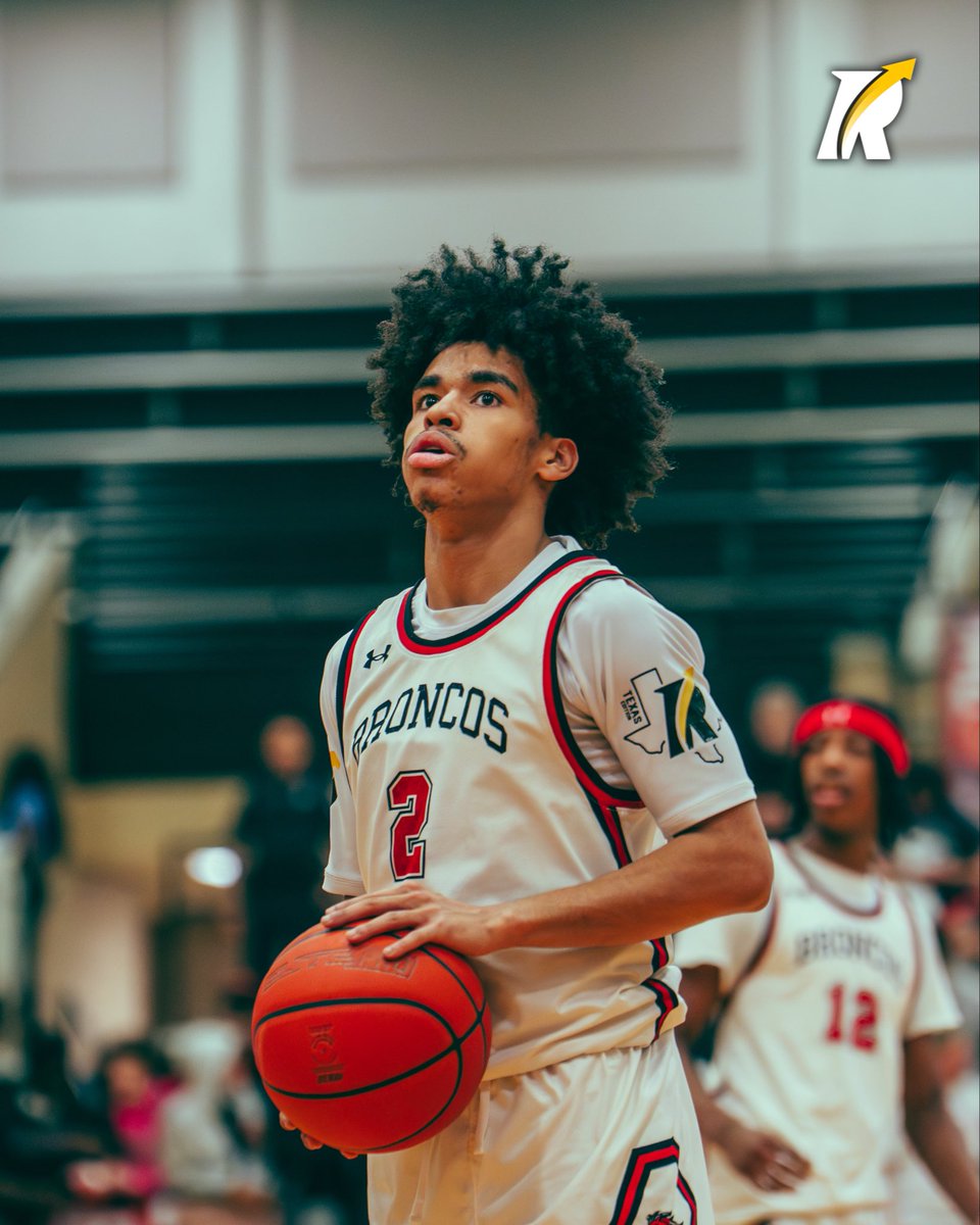 Revocruit tweet media