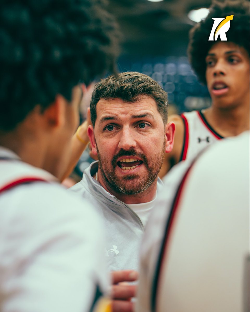 Revocruit tweet media