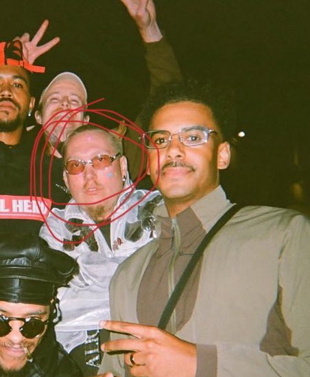 tw / SA 

this is my rapist. he took advantage of me when i was asleep &amp; for months he attempted to manipulate and gaslight me. 

his name is charles jennings aka sushiceej aka siege.