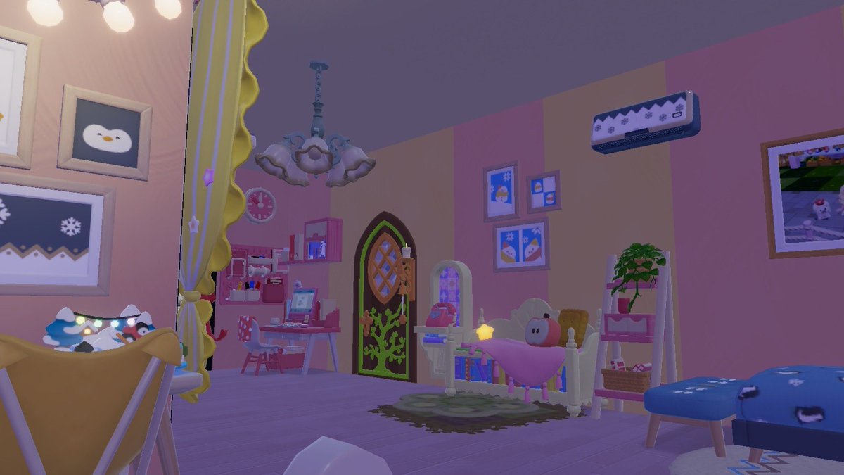 Baru lagi…. Beneran beda minggu beda rumah😭☝🏻

Anw aku suka banget layout kamar baru ini🥹💖