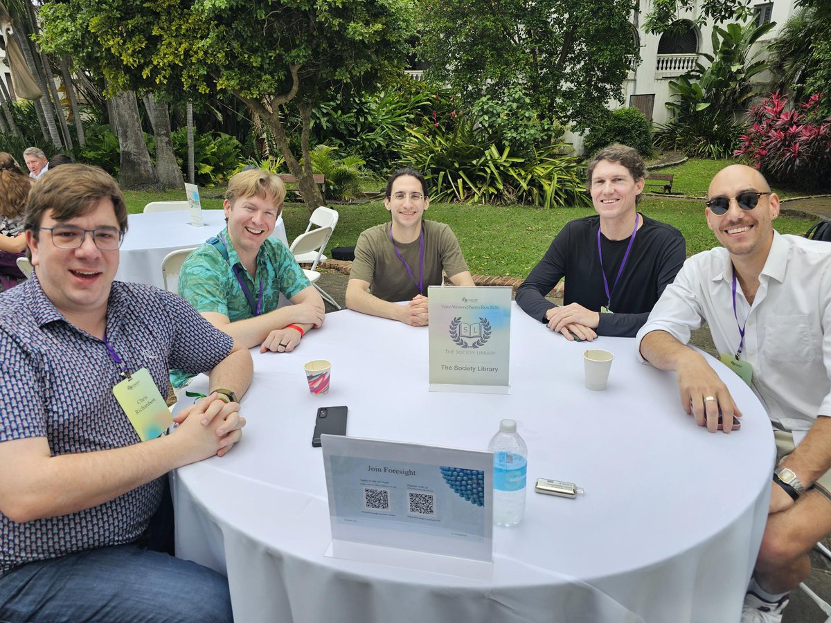 The Society Library 📖 tweet media