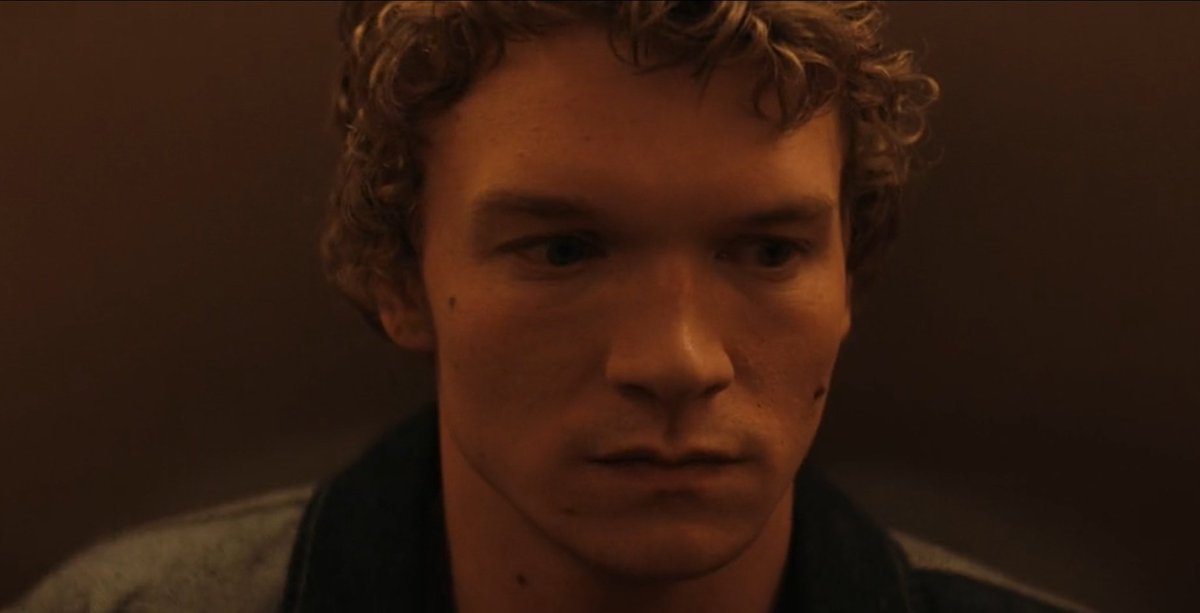 haloxserr's tweet image. teenager in love ilya u are so dear to me