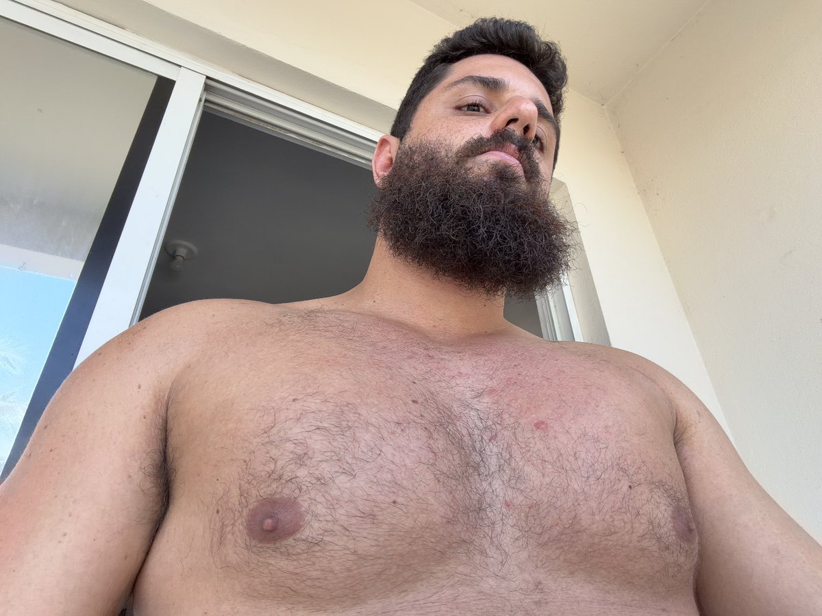 Augustus tweet media