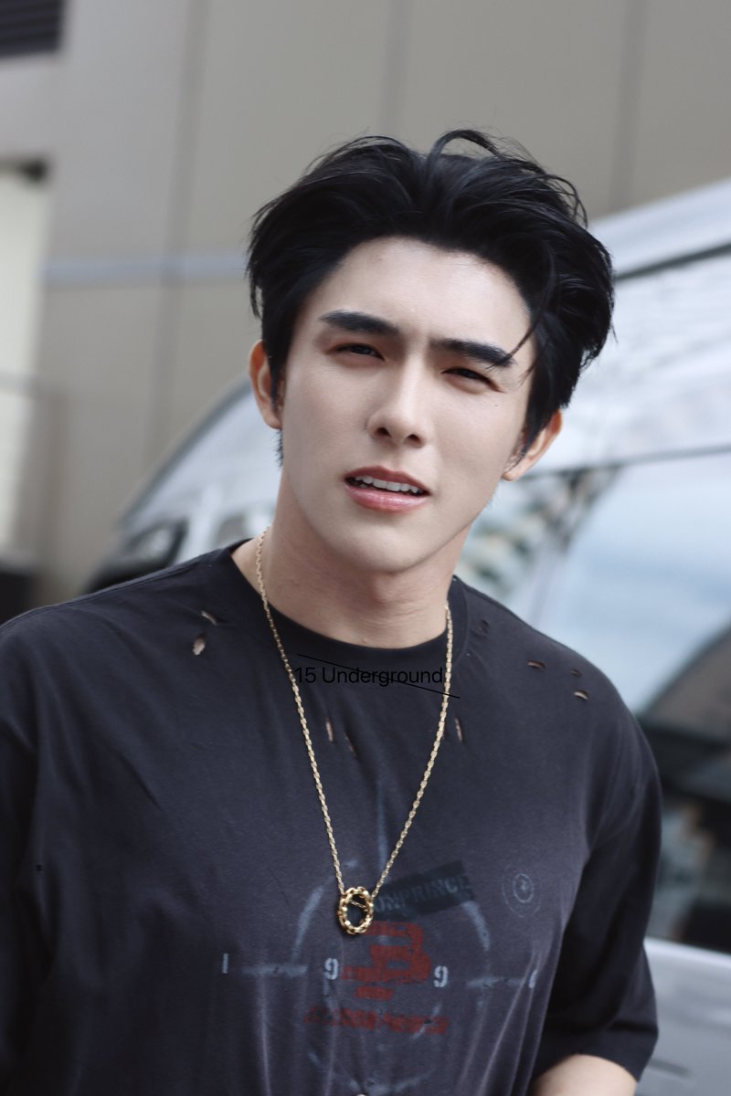 15 Underground tweet media