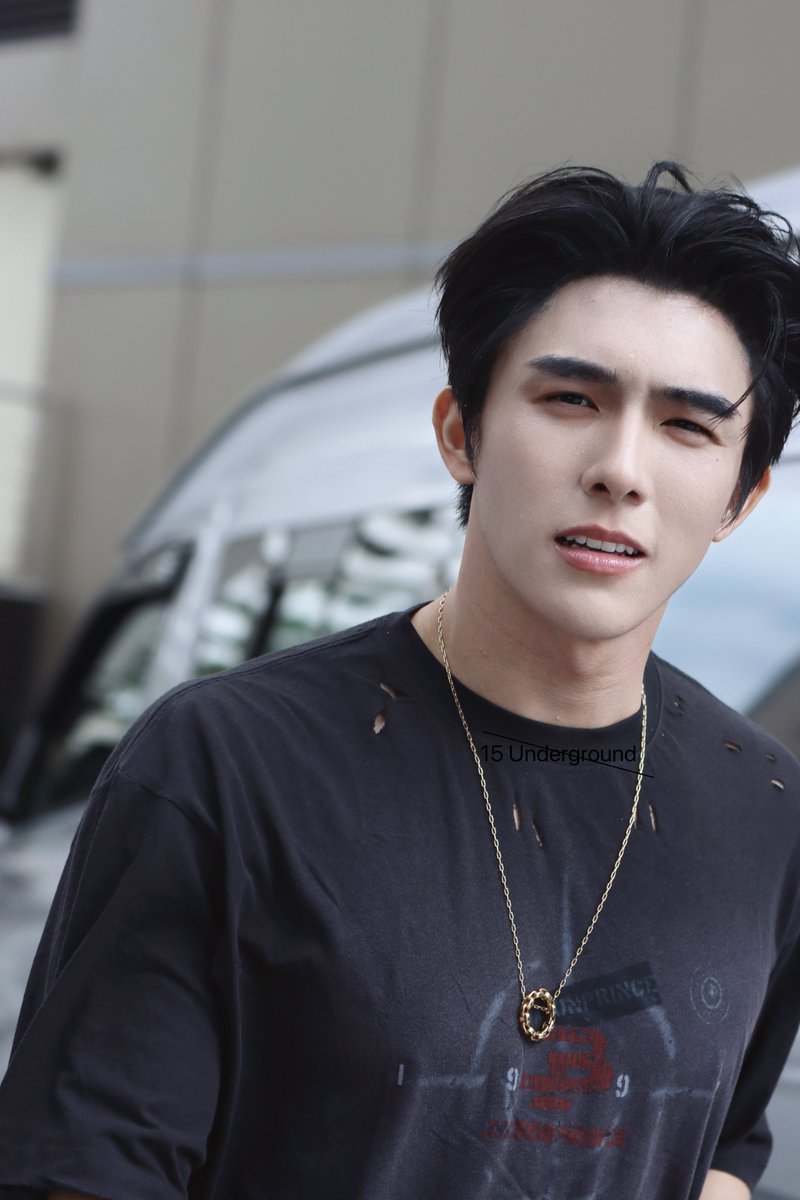 15 Underground tweet media