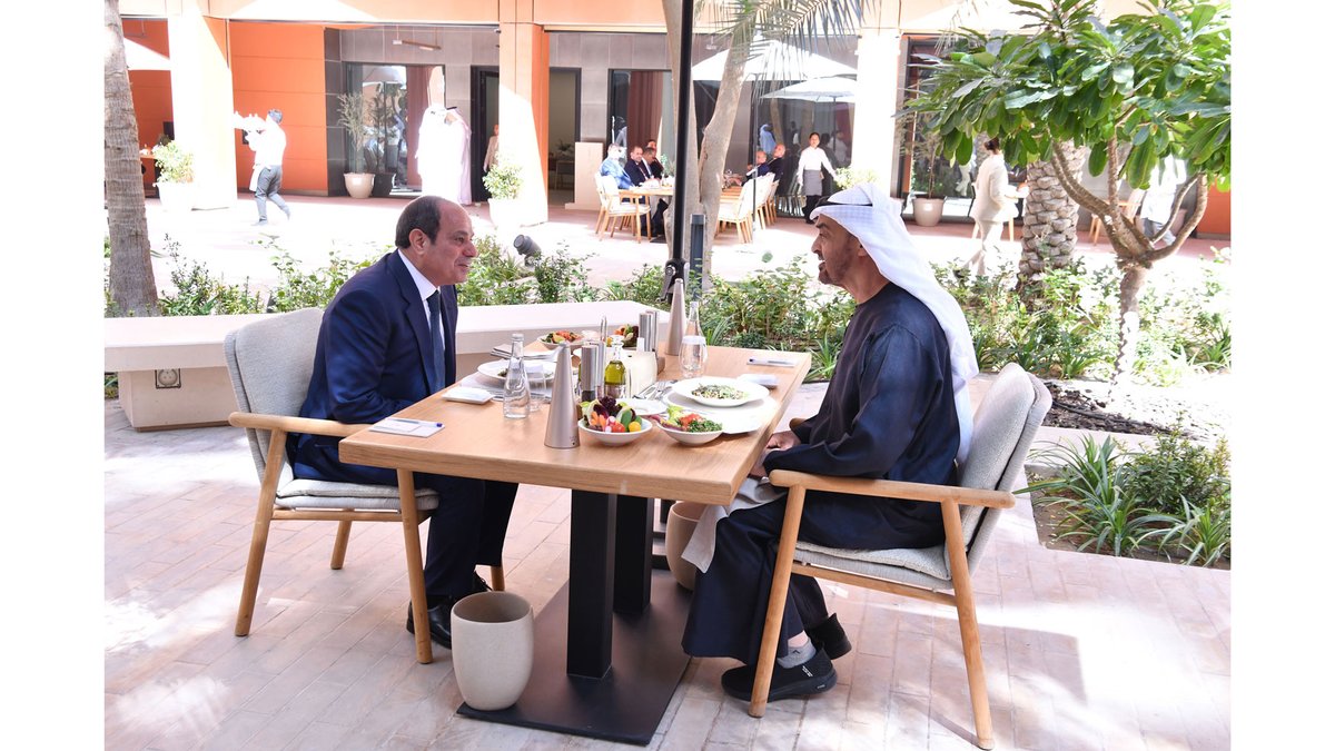 EGPresidency_AR's tweet photo. President El-Sisi Meets UAE President HH Sheikh Mohamed bin Zayed Al Nahyan in Abu Dhabi
https://t.co/vhuydNHNaX https://t.co/8uI87Tpodt