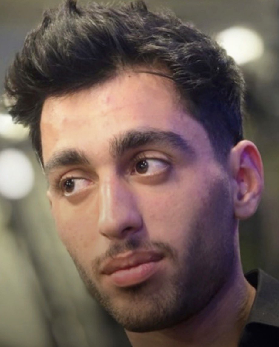 IRGC shot #AliHeydari, 20 years old, then arrested him, and today they executed him.

We won’t let your voice be silenced.
#علی_حیدری
#IranMassacre 
#StopExecutionsInIran