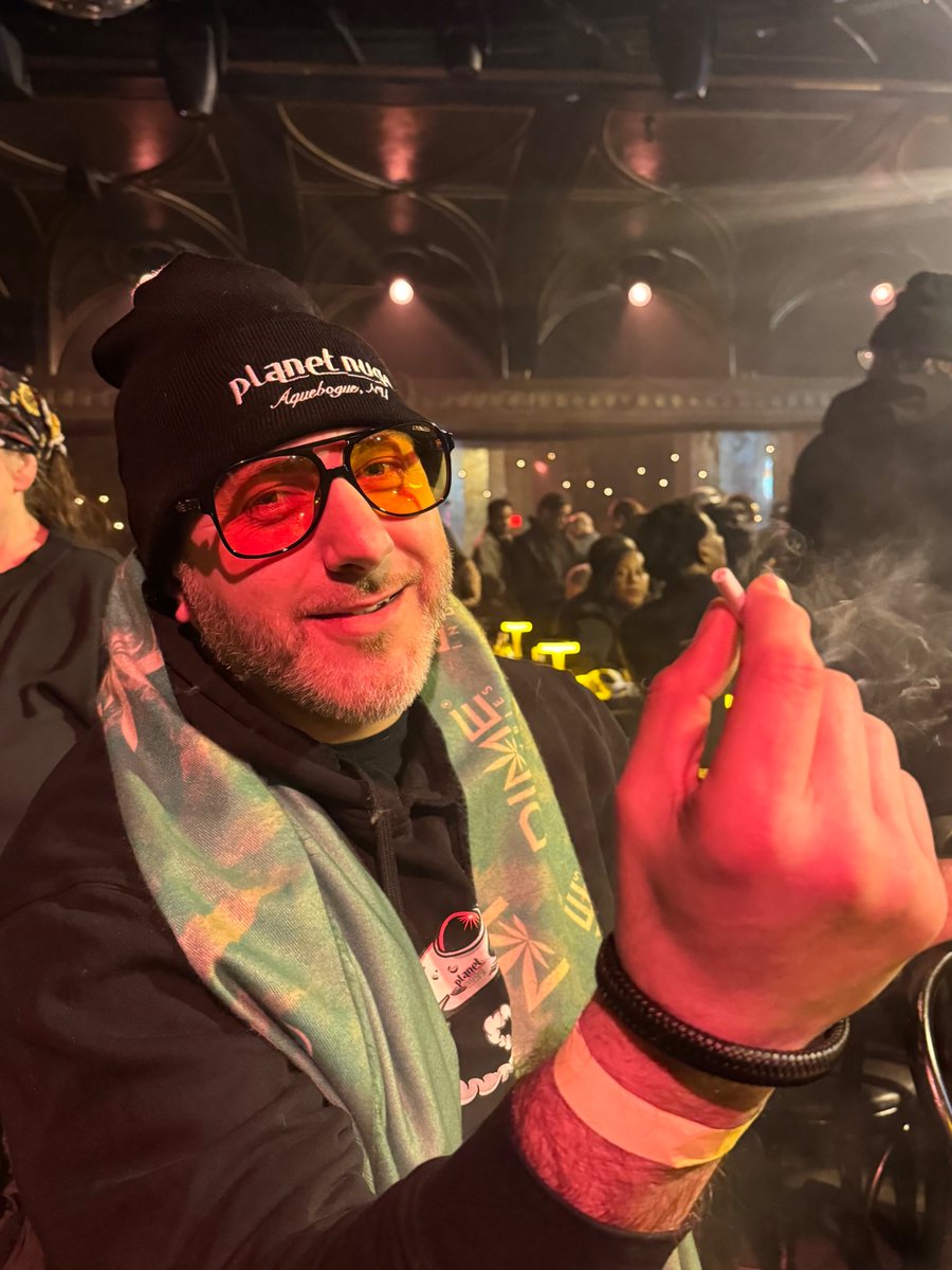 PlanetNugg tweet media