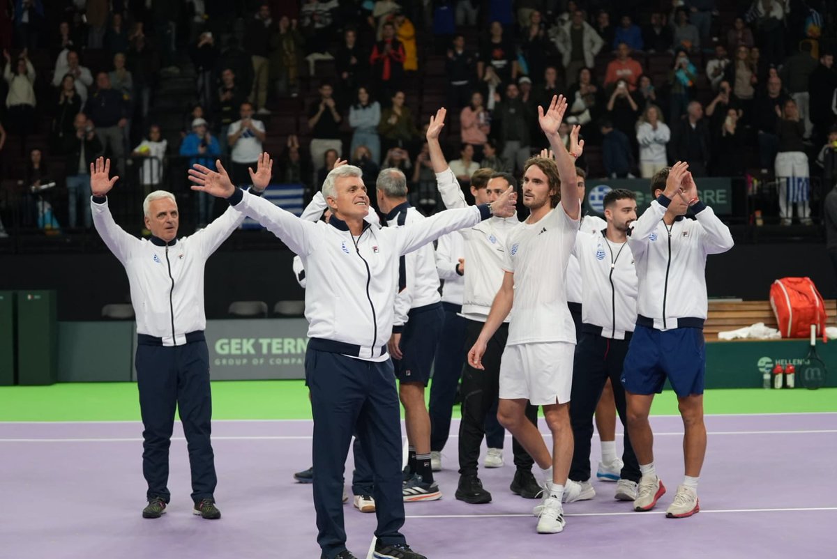 🇬🇷 THROUGH TO WORLD GROUP I! 🎾🔥
Greece just did it!
Our boys defeated Mexico 3-1 in the Davis Cup World Group I Play-off and we are officially moving up to the big stage in 2026!
Stefanos Tsitsipas once again carried the nation on his shoulders with an incredible performance in
