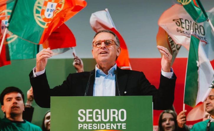 El Partido Socialista portugués logró designar al secretario general de la ONU (António Guterres), el presidente del Consejo Europeo (António Costa) y el presidente de la república (António José Seguro). Es, plausiblemente, el partido más exitoso de la historia.