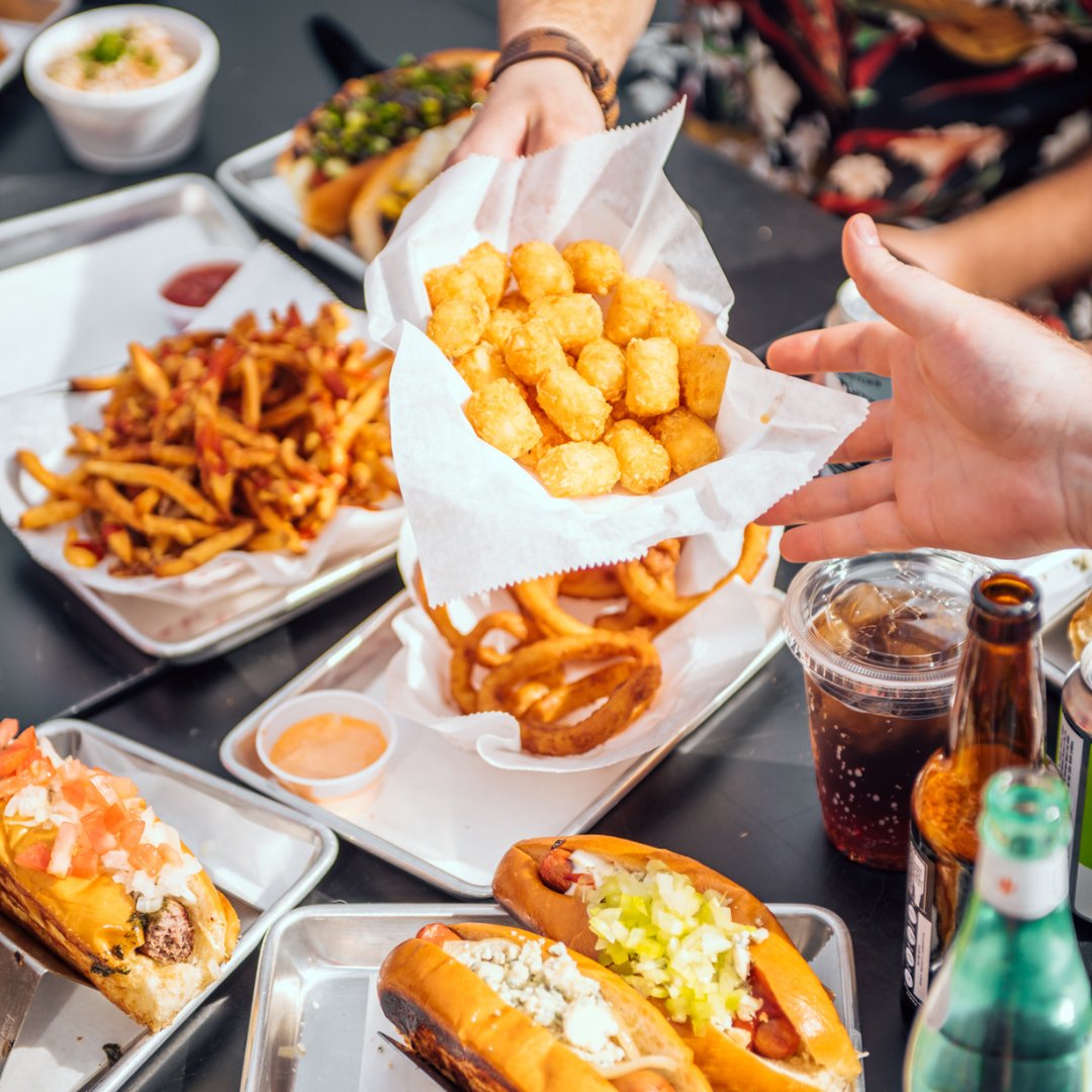 Main character energy 🍟
Add a side (or three) to your order — you deserve it.

Tag someone who always orders "extra sides" 😅