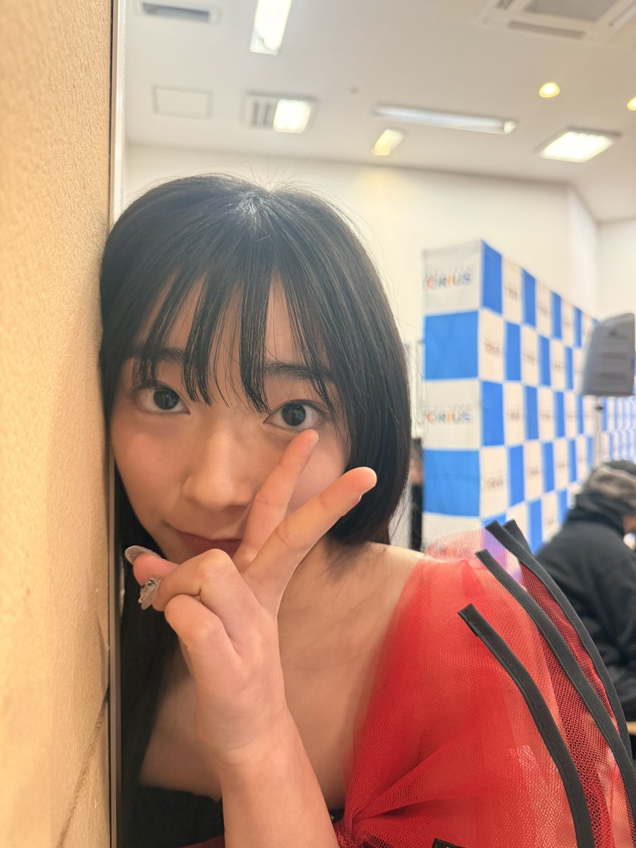 火曜日、ありがとう！
今日もいい日になります様に💕
ゆっくりね

今週、12日木曜日は、コミてんラジオ　ラジオドラマ
15日日曜日は、LIVE

毛利 蘭｜RAN MOURI
Singer / 13
Debut Single
「ネバーエンディングストーリー」
2026.1.30 Digital Release

続けることを、選びました。
I chose to keep