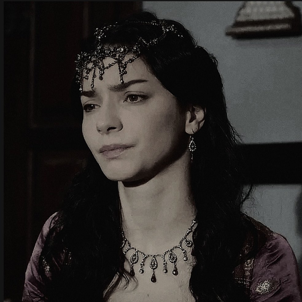  𝒷𝑙𝑎𝑐𝑘 𝙲𝙰͟𝚂͟𝚂͟𝙸͟𝙴͟ tweet media