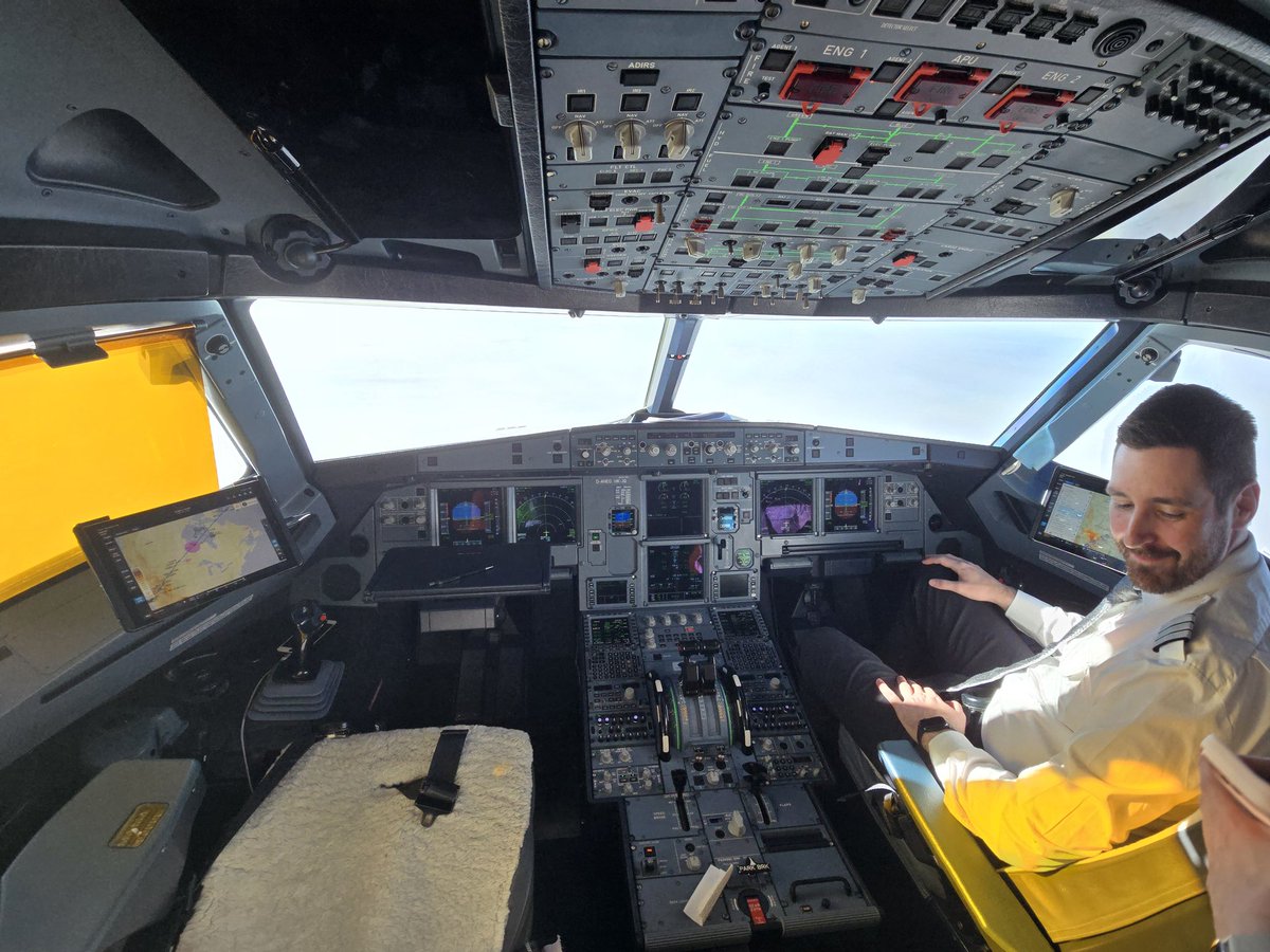 Ash Cook tweet media