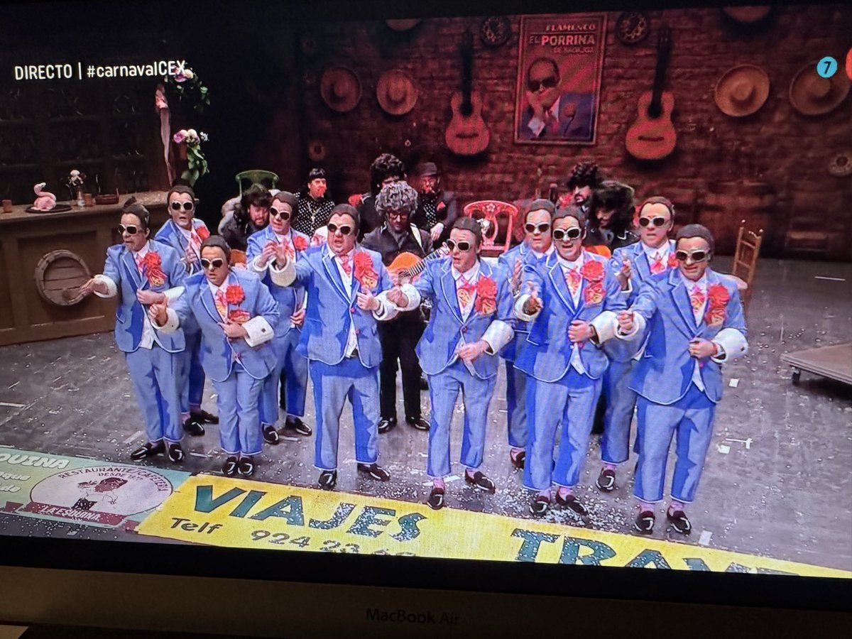 No sé si <a href="/A_ContraGolpe/">Murga A ContraGolpe</a> ha ganado alguna vez el #COMBA pero este año se lo merecen. Su tipo de “El Porrina” está acertadísimo, pasodobles emocionantes y son graciosos. Top 3 seguro. #COMBA2026 #CarnavalCEX