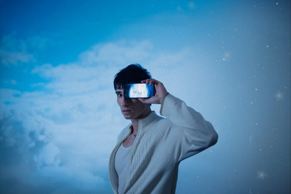 IanThiele's tweet photo. don’t want nobody driving you mad today. ☁️🌌 https://t.co/RjeEypStf2