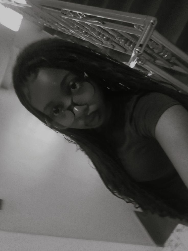 deivyn_7's tweet image. Life is hard, but at least I’m not typing paragraphs begging someone to stay in my life.