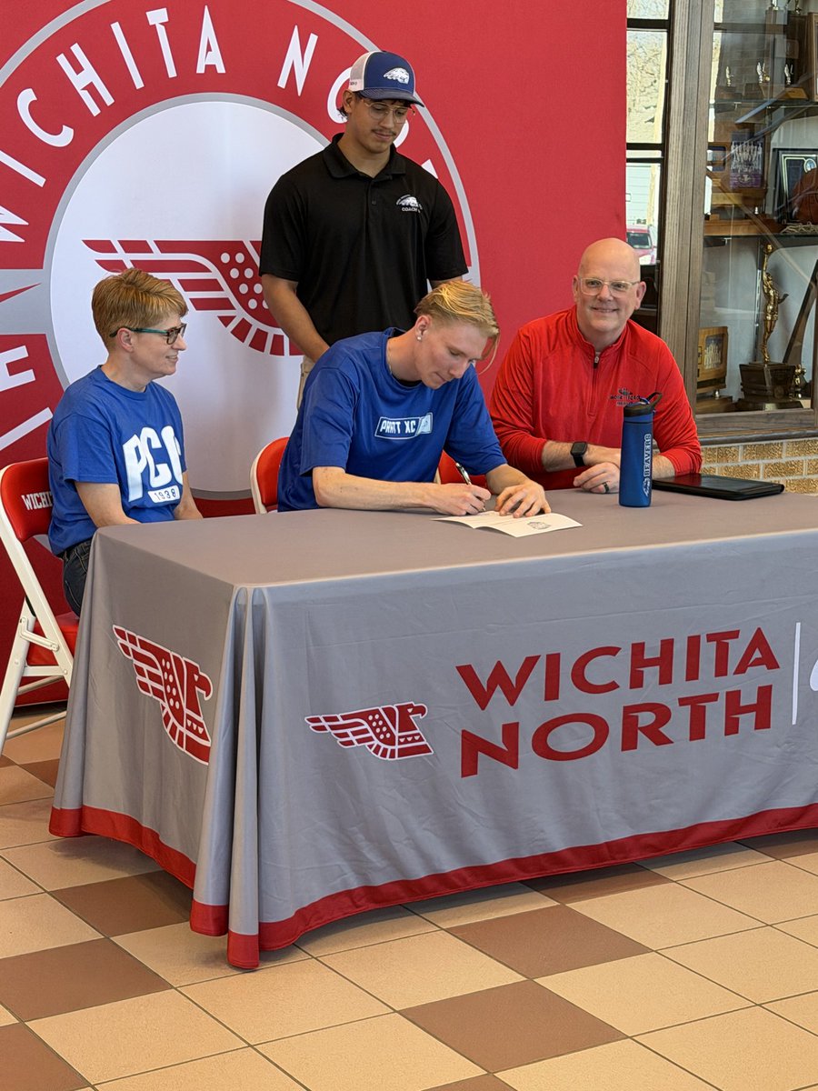 WNHS Track and Field tweet media