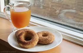 BMLRailroad's tweet photo. Beat the Winter Blues with hot apple cider and donuts on a train ride!

https://t.co/OSmoWkBfld 

#Maine #Cider #Donuts #MaineThing #MaineAttractions #Vacationland #Food #FunThingsToDo #thingstodo #VisitMaine #MaineLife #WinterBlues

📷 https://t.co/8MikgkwkOH