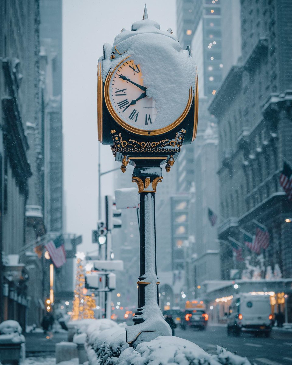📷 Enan_nyc

📌🌐Fifth Avenue, NYC
photooftheday
#blueskyphotography
#photokind