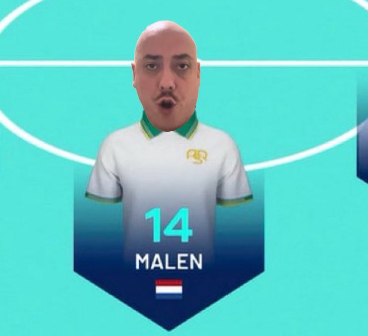 Inchinatevi.
#asroma #RomaCagliari #Malen