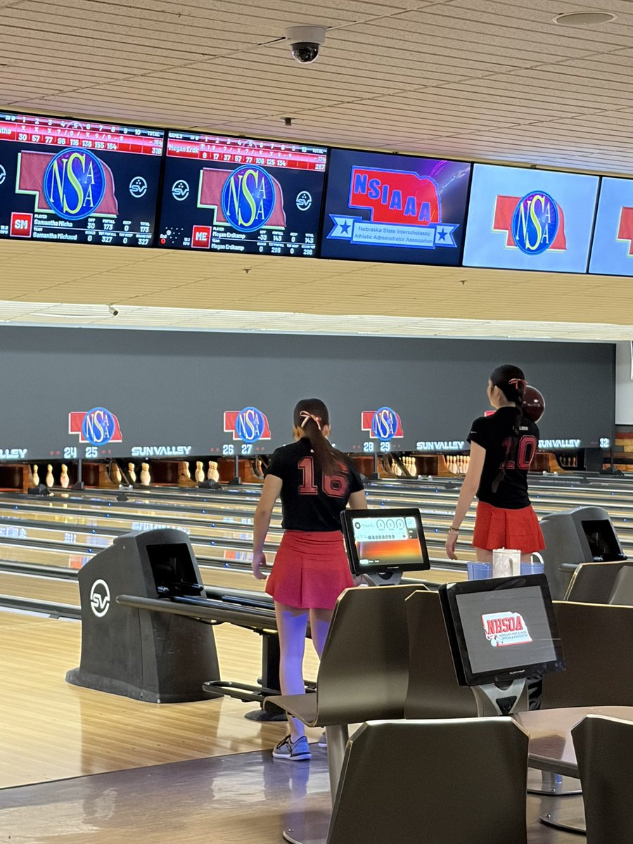 EHS_Activity's tweet photo. Samantha wins 356-313 over Megan! Samantha advances to the Championship!! @AntlerBowling 

Good luck Samantha &amp; congratulations to Megan on a great day!! https://t.co/Gn1Kka4777