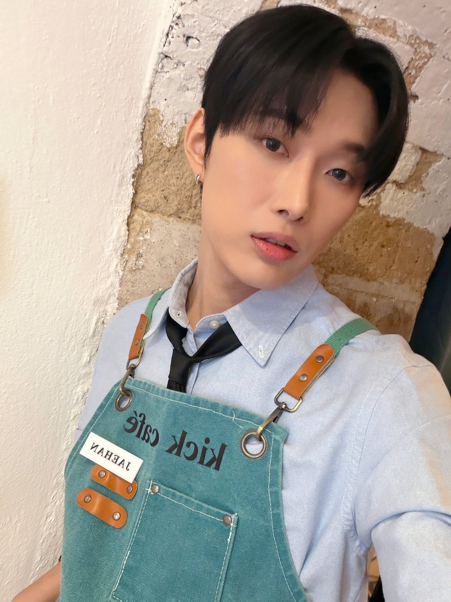 OmegaX_members's tweet photo. [#OX]

Paris 에서 카페 알바☕️

#OMEGA_X #오메가엑스
#재한 #JAEHAN https://t.co/ybZyjF9y7c