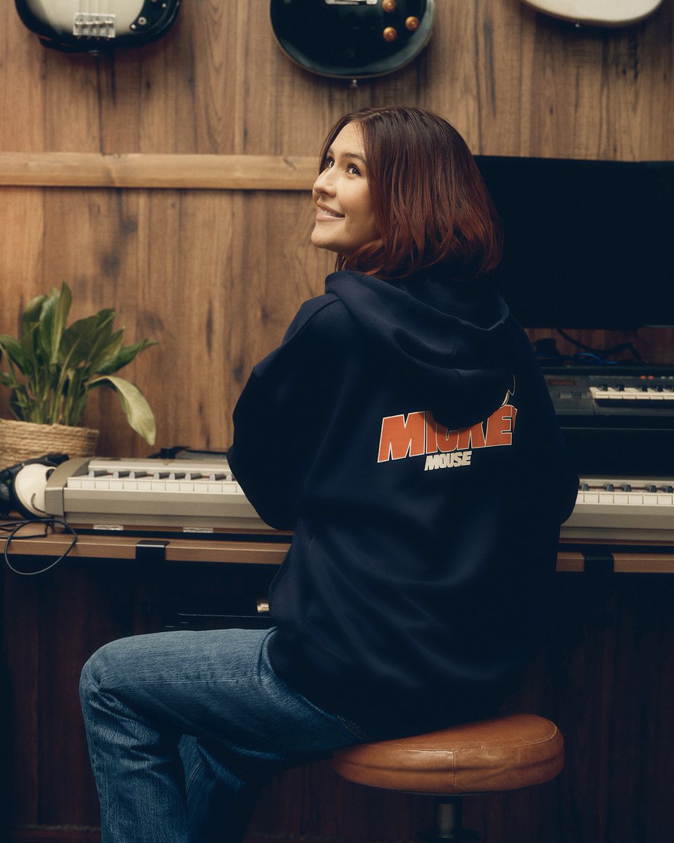 Mimi Webb tweet media