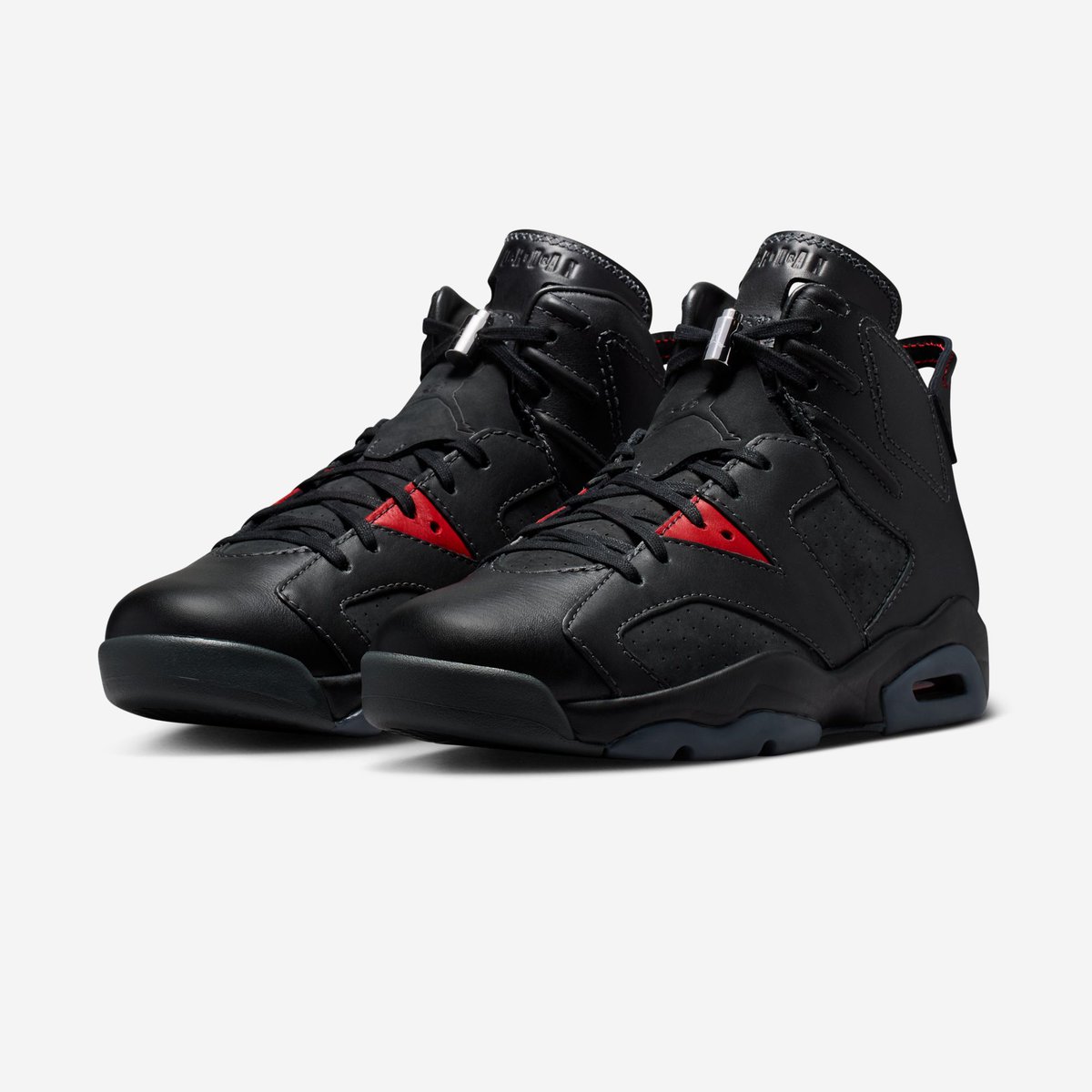 KicksFinder tweet media