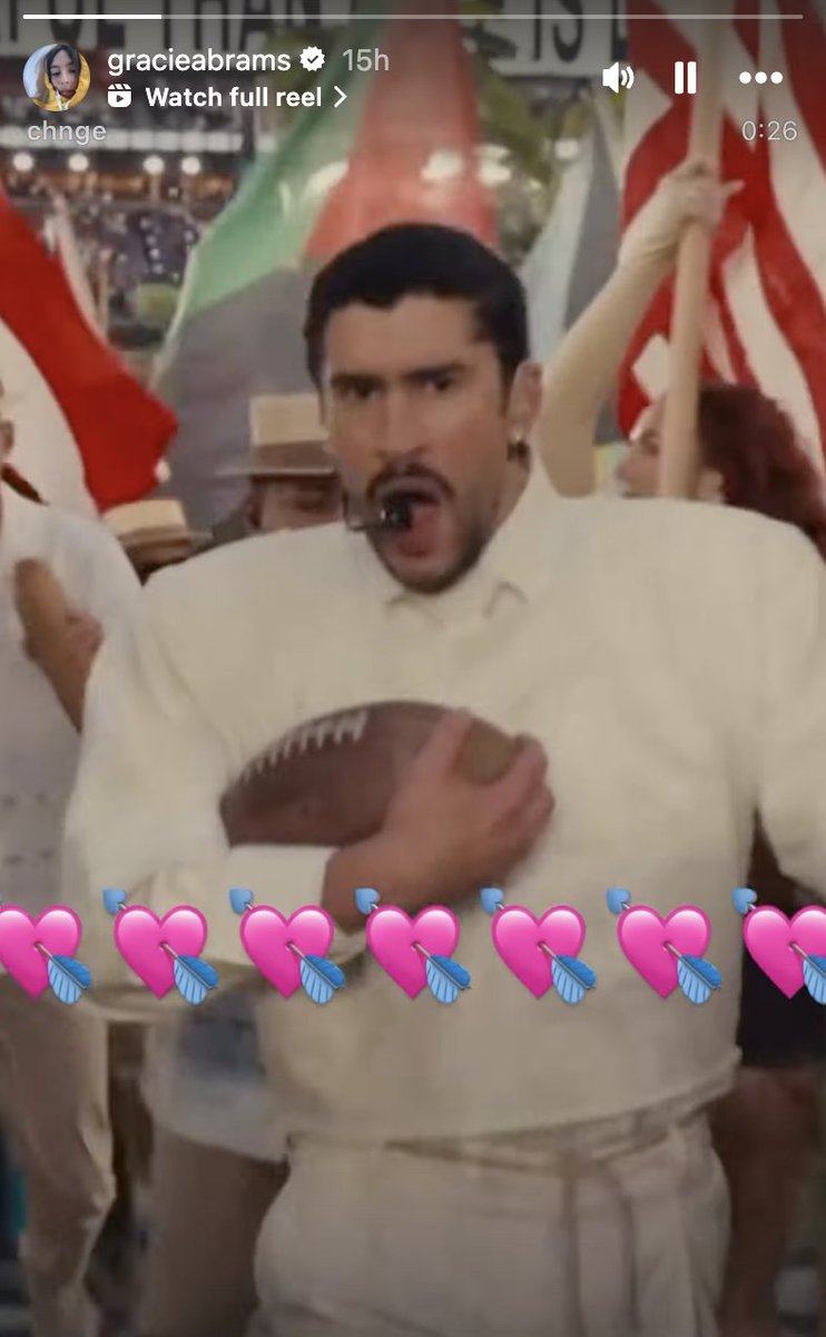 Gracie Abrams y este perfil aman a Bad Bunny <3