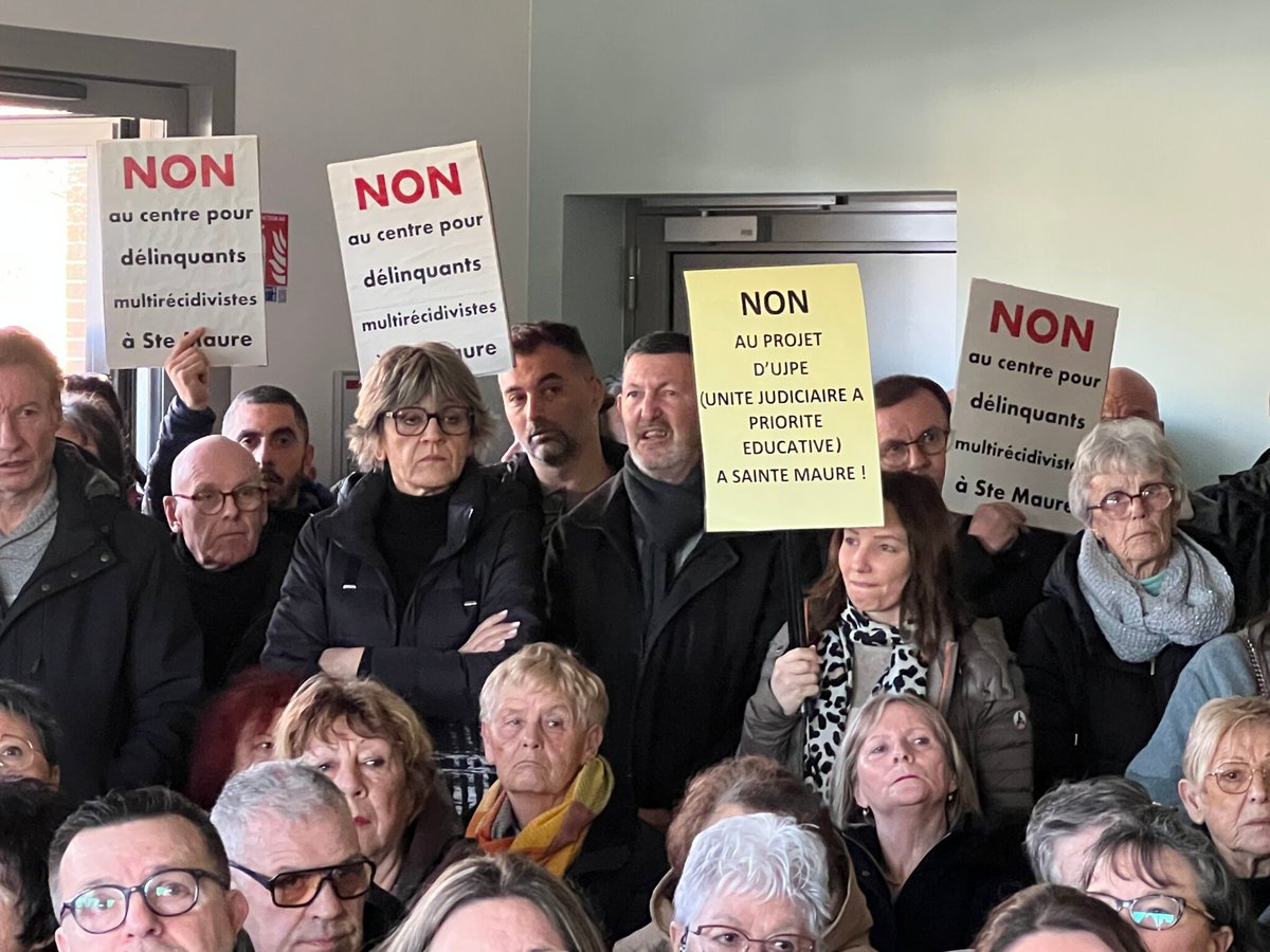 Le Parisien tweet media