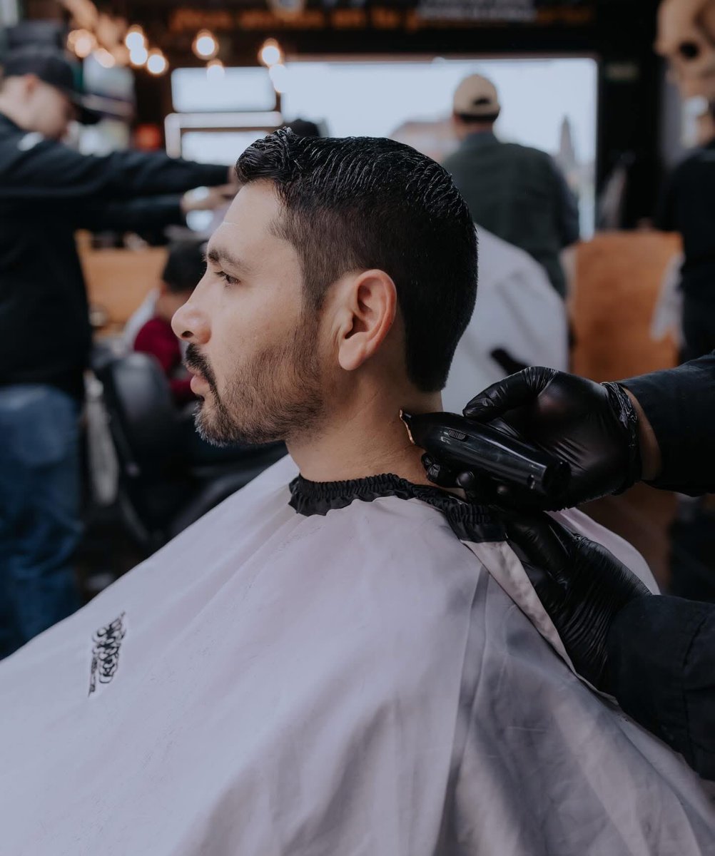 BigotesBarber's tweet photo. Listos para recibirte esta semana en tu zona favorita 💈
.
.
Book now 👉🏻 https://t.co/J1XwljeuLu
#SomosBigotes https://t.co/rVcijLIOEw
