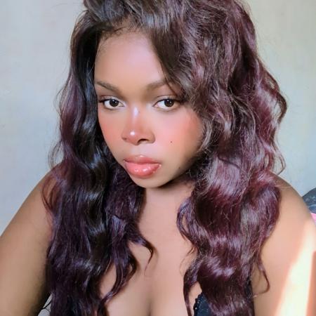 Laat je lekker gaan met Amandasykes op Videochat.nl: Laat de bands vallen, papis en kijk hoe ik speel met mijn clitoris, voeten, kont en al jullie ooit gewenst bby... videochat.nl/nieuws/2026020…