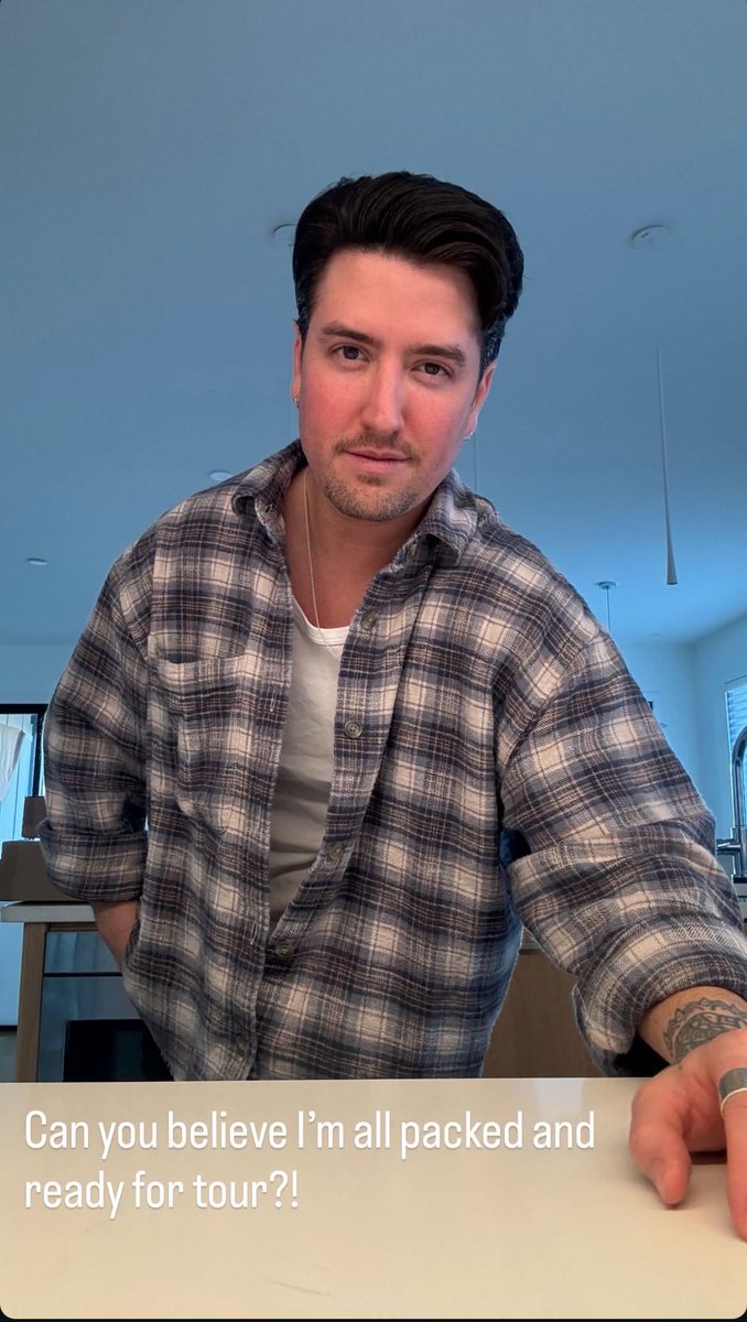 btritaupdates's tweet image. 📲| Logan su Instagram 😂🖤