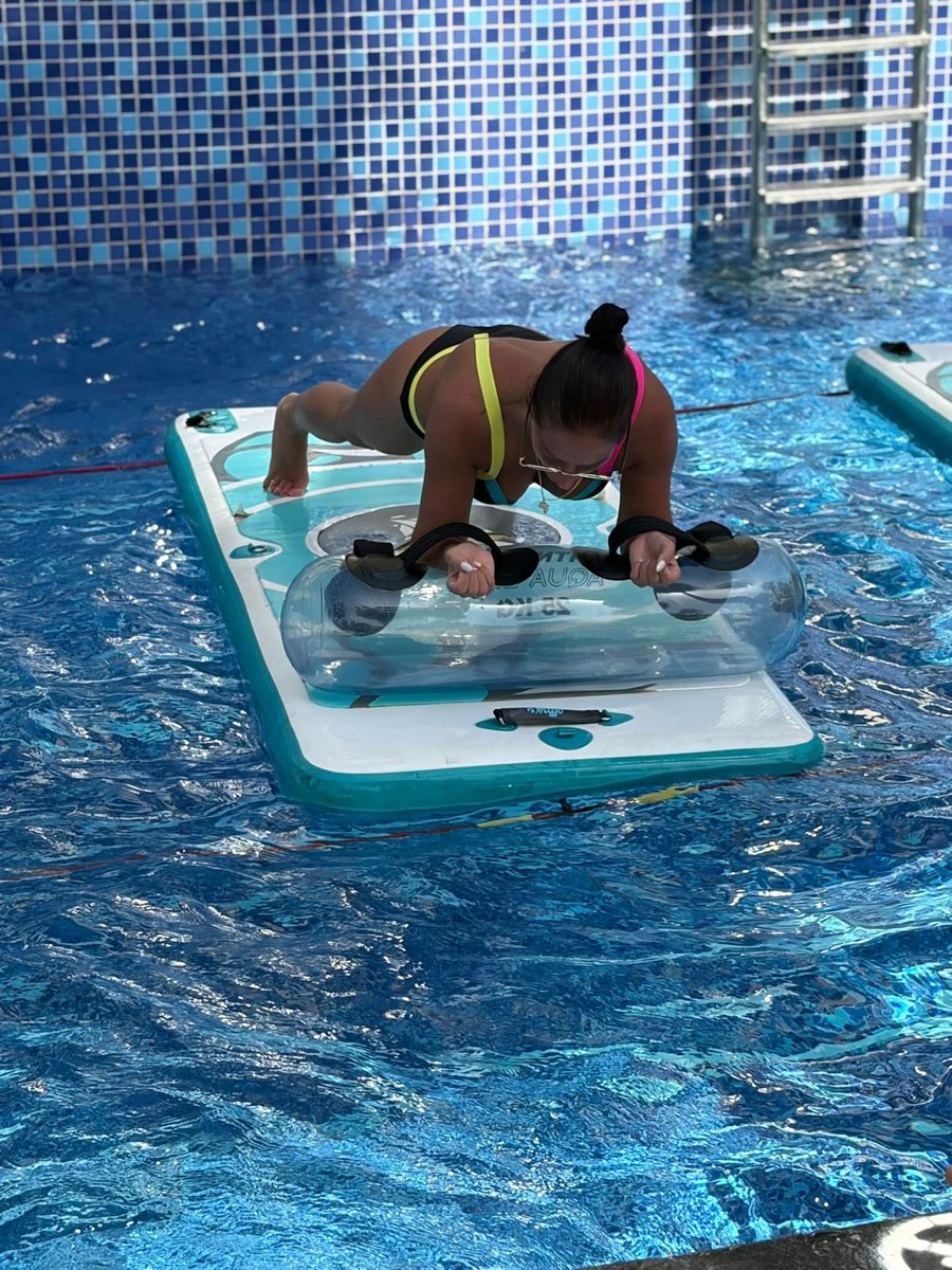 Amy Barton tweet media