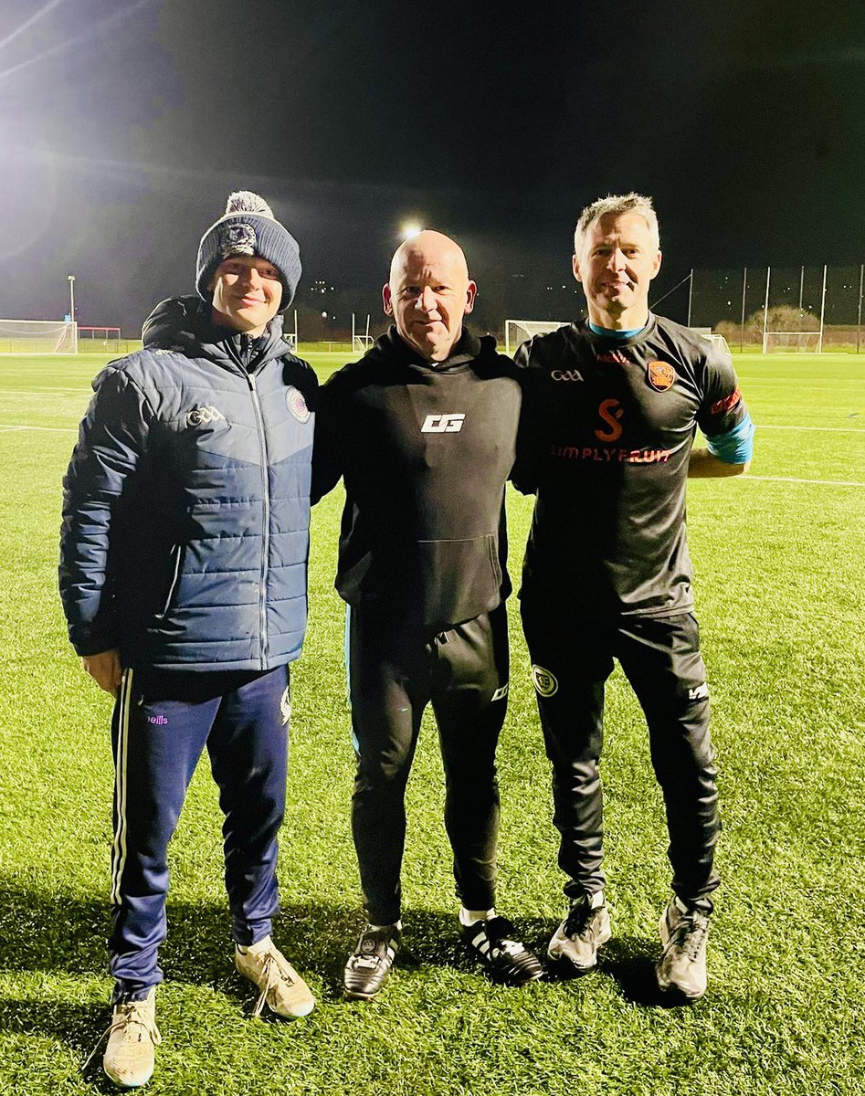 GaelicGKCOACH's tweet image. Great visit to @ScotlandGAA tonight with a top group of young goalkeepers 👏
Brilliant effort and attitude throughout 🧤

Class to see the GAA game thriving in Scotland 🏴󠁧󠁢󠁳󠁣󠁴󠁿 

Huge thanks to Oisin for making it happen, he’s an absolute credit to @ScotlandGAA #alwayslearning