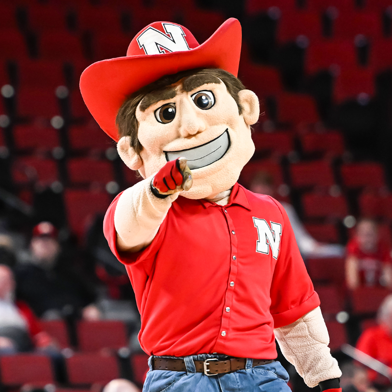 FOS's tweet photo. EXCLUSIVE: The College Sports Commission opened an investigation into Nebraska athletes over unreported NIL deals.

According to emails obtained by FOS, the school says there was "confusion" with deals submitted by players over timing and payment.

More from @achristovichh ⬇️