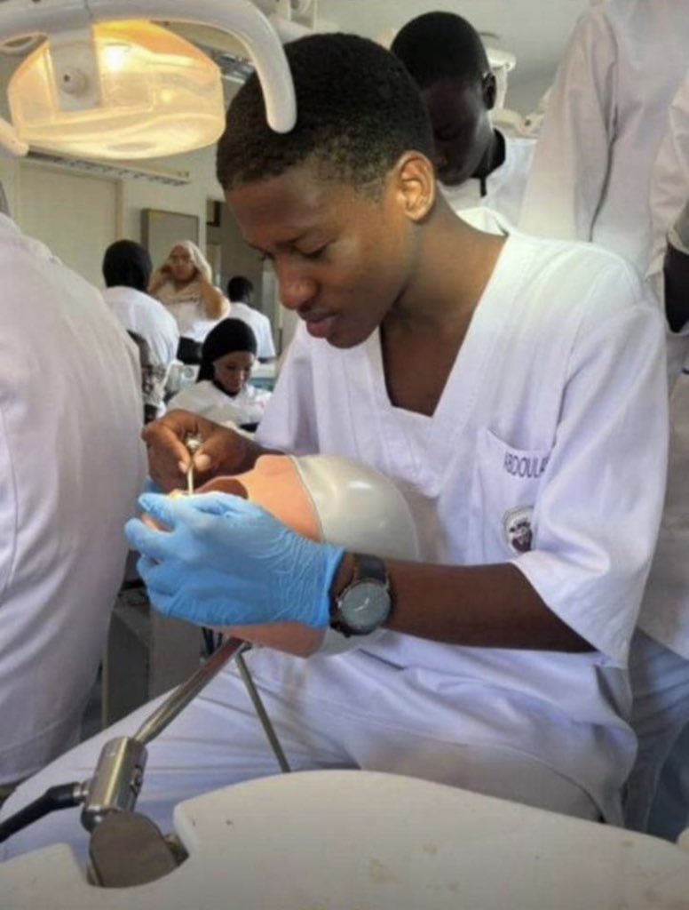Abdoulaye Ba 💔
Que son âme repose en paix 🕊️.
