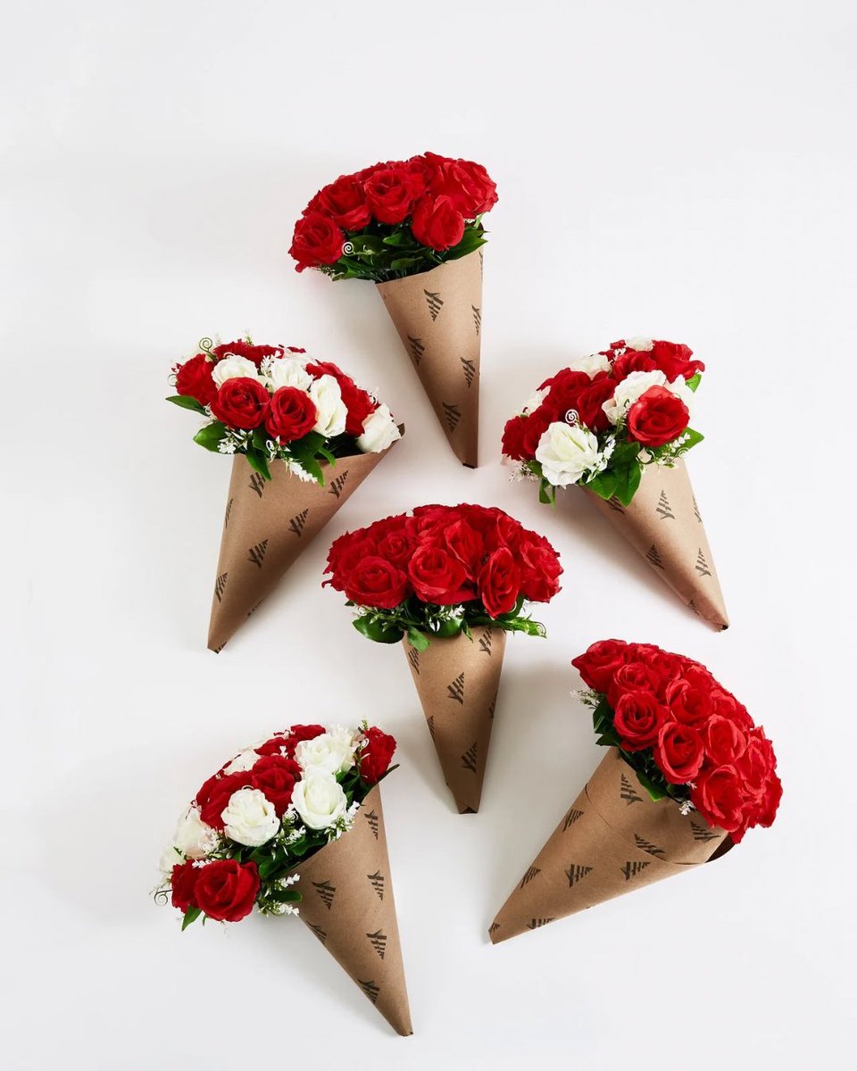 Paper Planes tweet media