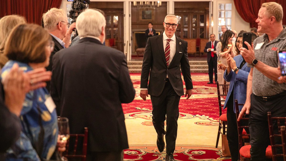 USC Dornsife College of Letters, Arts & Sciences tweet media