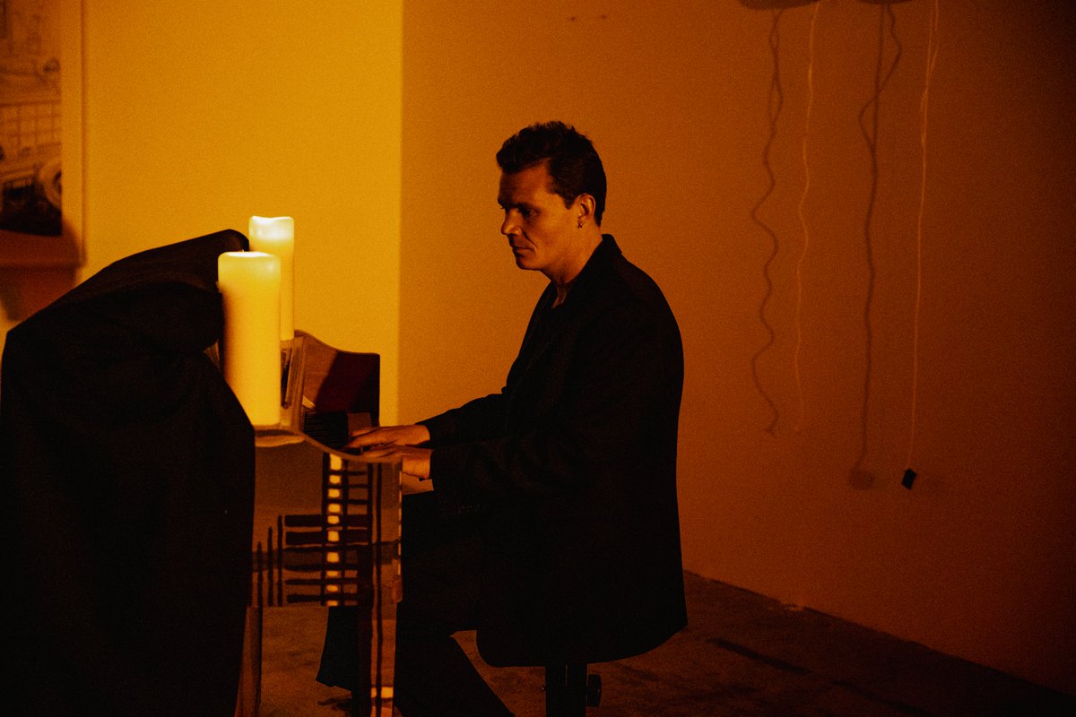 westermanmusic's tweet photo. Are you planning to come to a show on tour? Do you want to see a private set ahead of the official show? I'm looking for a few people in each city to help with filming an intimate performance before each show. Send bronwyn@newcommunitymgmt.com a note if you'd like to! https://t.co/16zAg1HeiR