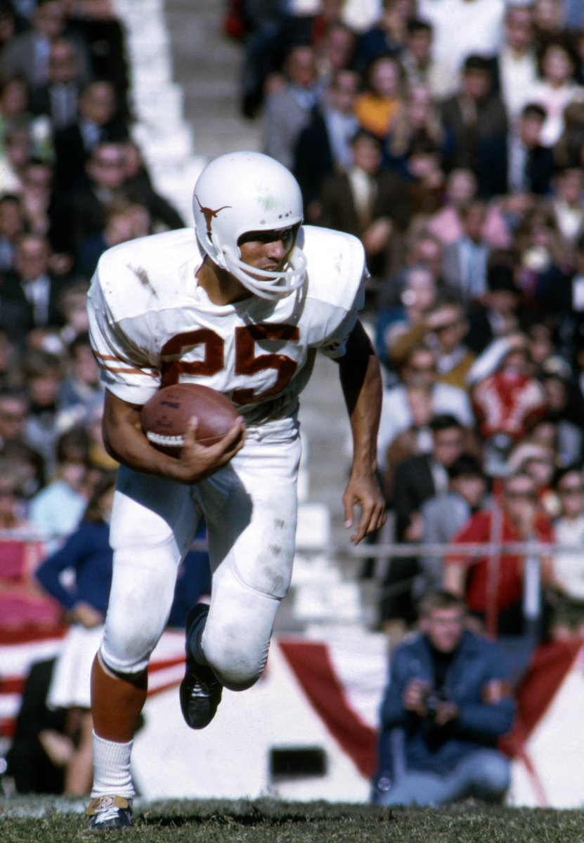 Former Texas RB Chris Gilbert has passed away at the age of 79.

Gilbert was a consensus All-American in 1968 and finished his career as the Longhorns' all-time leading rusher (FREE) on3.com/teams/texas-lo…