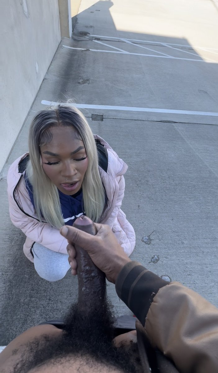 Robyn🔥 tweet media