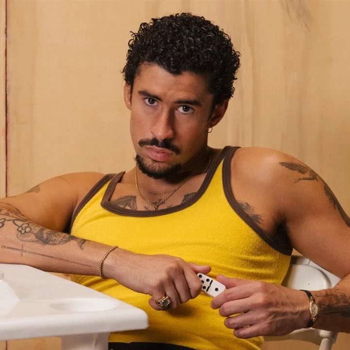 poponze's tweet image. GENTE? Stephen King SURTA e solta comentário explosivo envolvendo Bad Bunny, Donald Trump e arquivos de Epstein:

“Trump não gostou de Bad Bunny. [o cantor] provavelmente vai se m*tar, como Jeff Epstein. A propósito, divulguem logo todos os arquivos.”