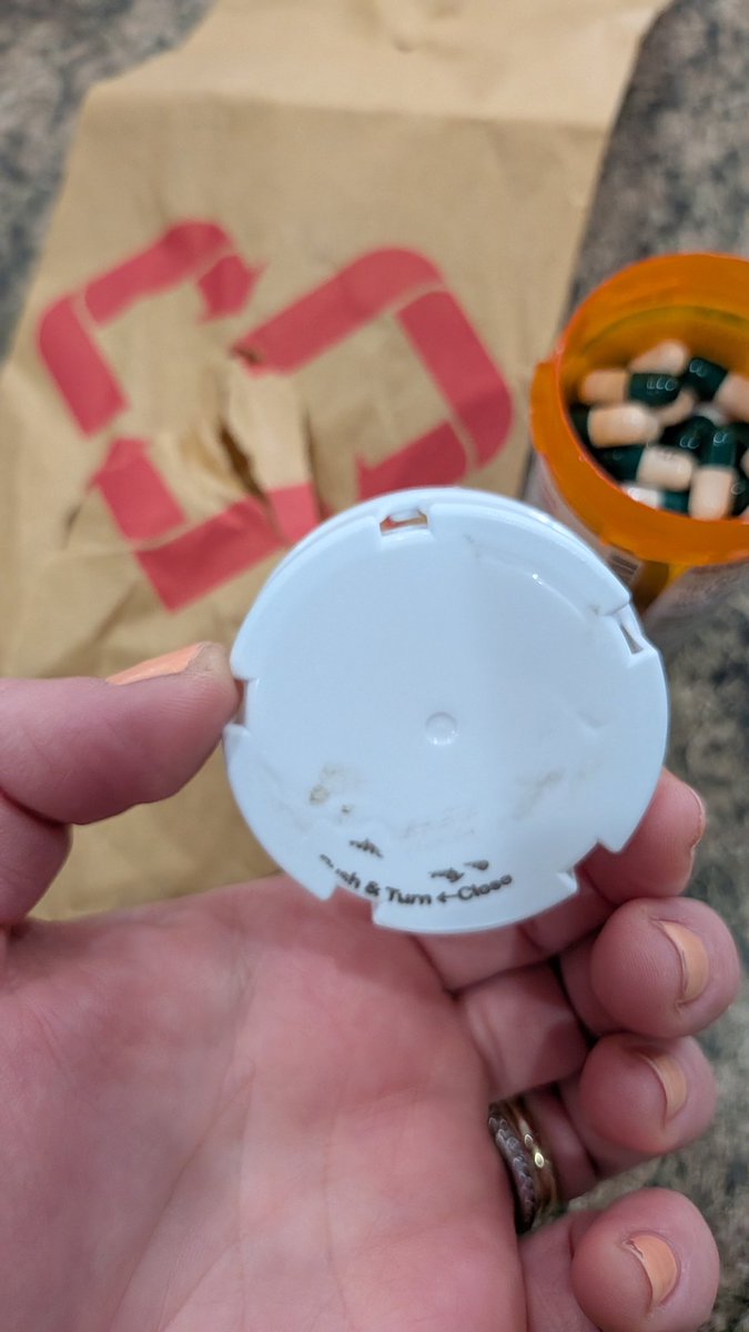 s091209s's tweet photo. @cvspharmacy @CVSHealth I just picked up my prescription and the lid looks like this.... It looks used and dirty on the INSIDE of the cap. Should I return this to the pharmacy? Is this safe? Even the outside of the lid is missing all the usual text. https://t.co/oak2Sy8SPB