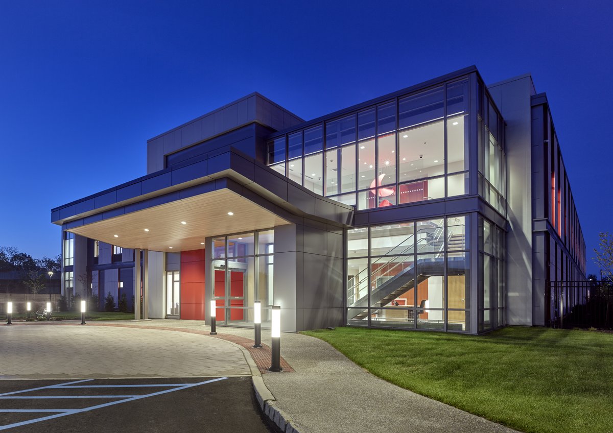 SpiezleArch's tweet photo. Read  Damian Huneycutt’s latest article in @MCDmag, “Five Ways to Elevate Behavioral Healthcare Through the Built Environment.” Practical approaches have a profound impact on the success of healthcare facilities. To read the article, visit https://t.co/wSN8M7VsGz. https://t.co/n1Wtyd4LKi